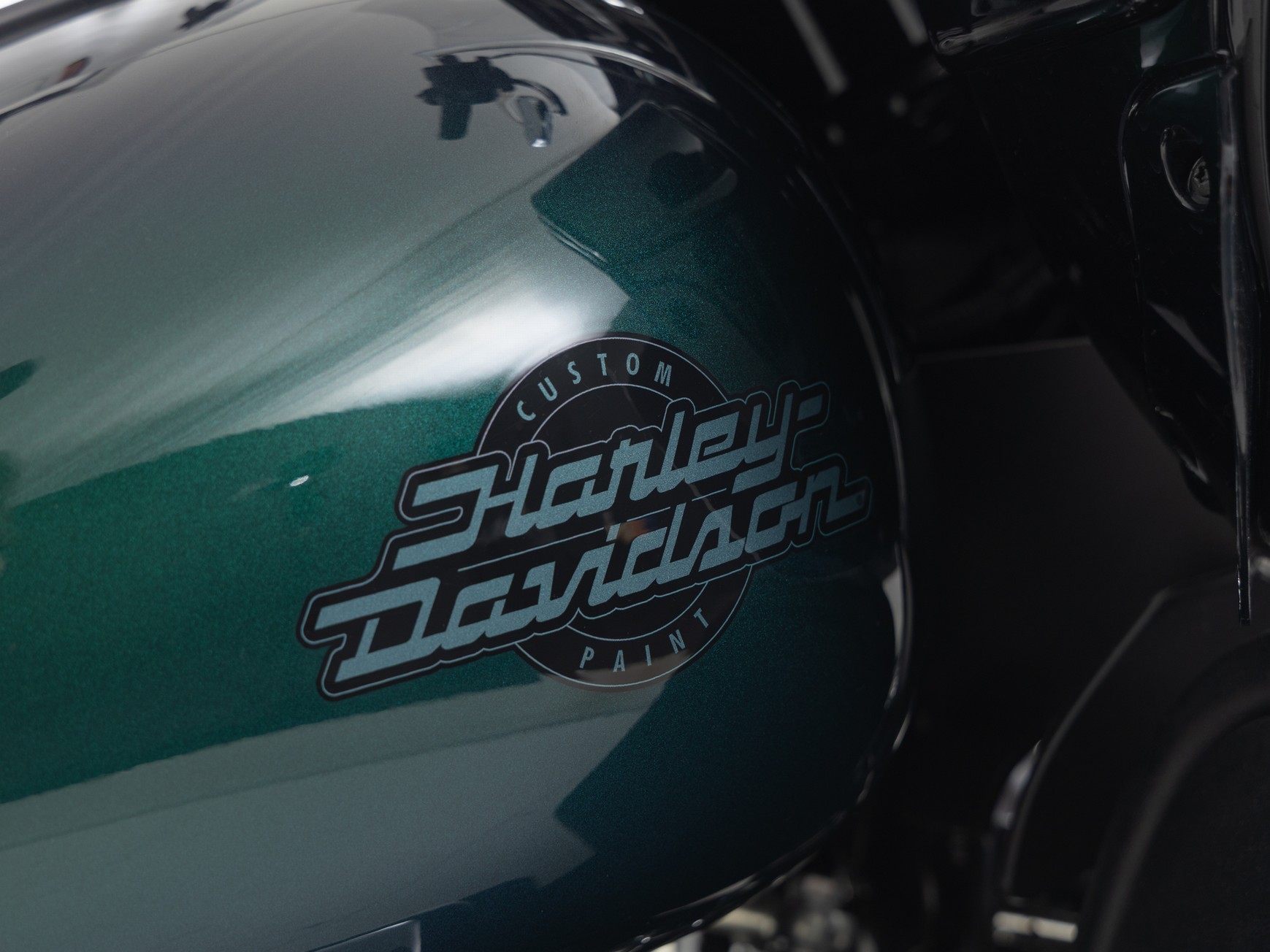 HARLEY-DAVIDSON FLTRXS Road Glide Custom Color