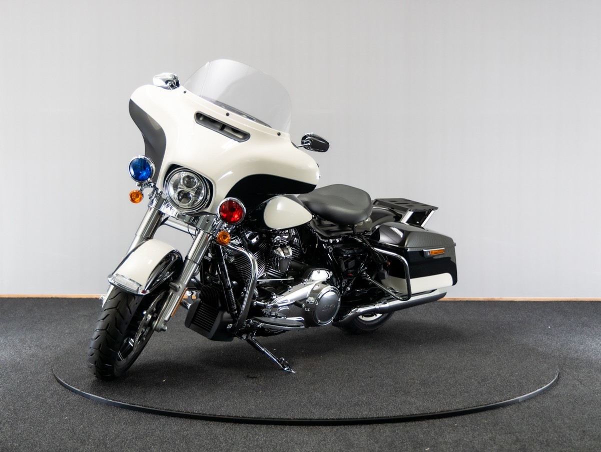 HARLEY-DAVIDSON FLHT Electra Glide