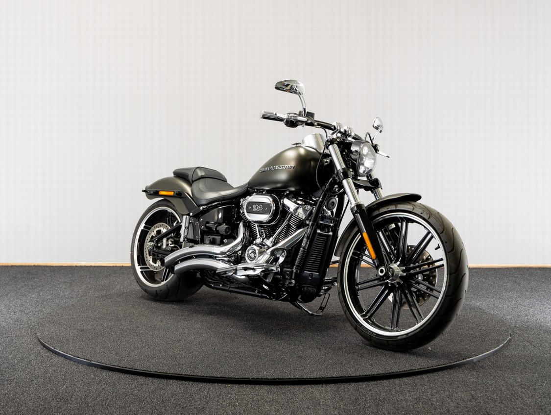 HARLEY-DAVIDSON BREAKOUT 114