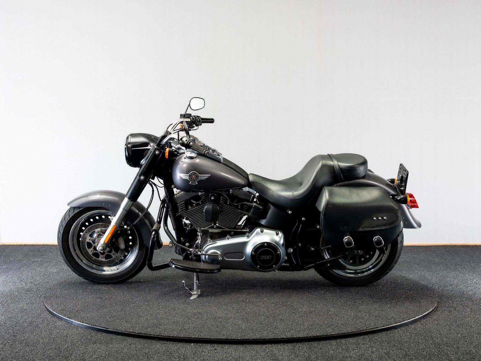 HARLEY-DAVIDSON FLSTFB 103