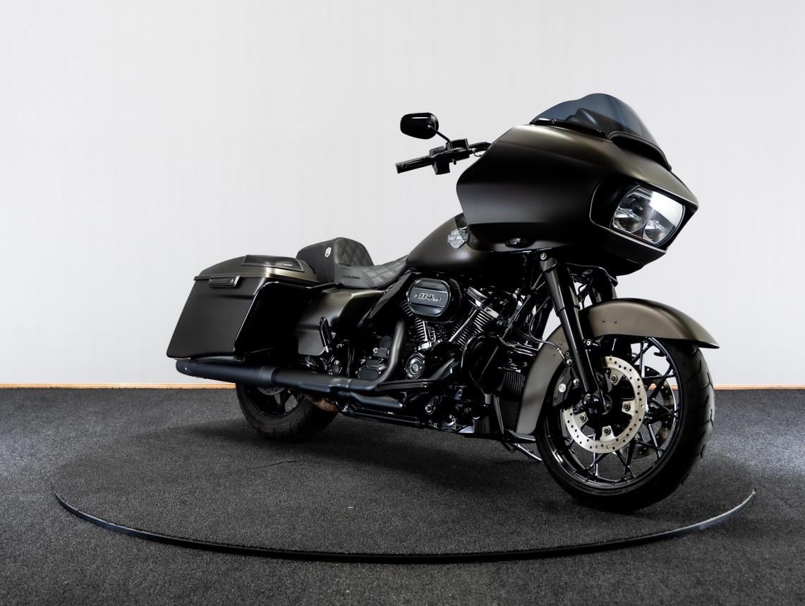 HARLEY-DAVIDSON FLTRXS Road Glide Special