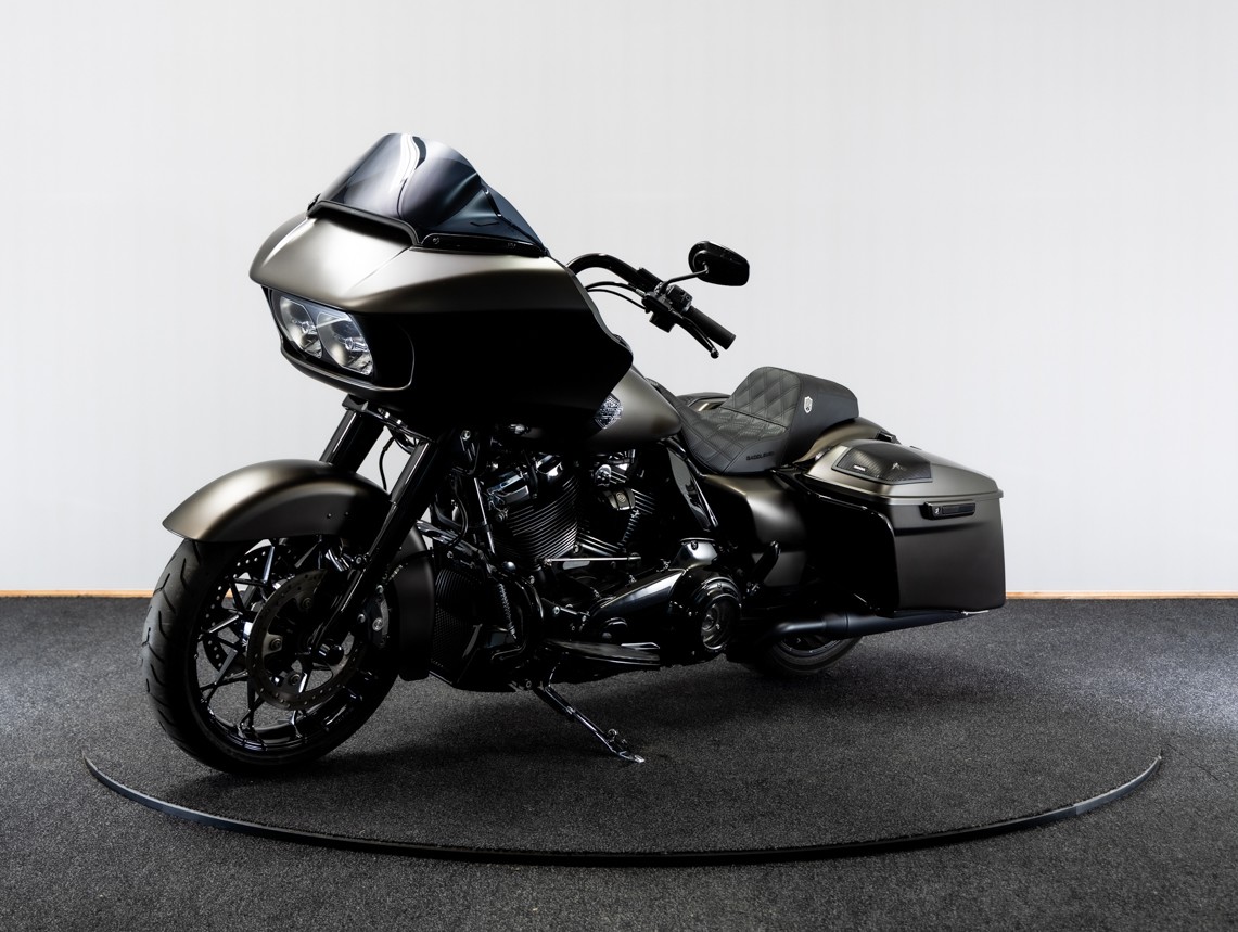 HARLEY-DAVIDSON FLTRXS Road Glide Special