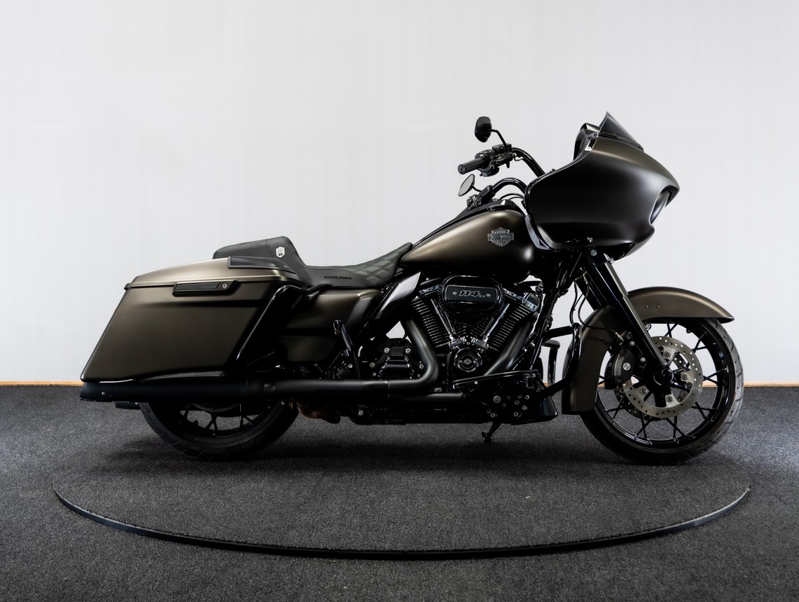 HARLEY-DAVIDSON FLTRXS Road Glide Special