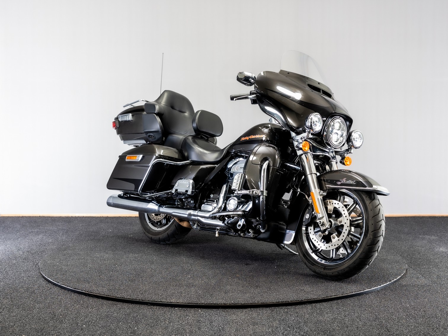 HARLEY-DAVIDSON FLHTK Ultra Limited