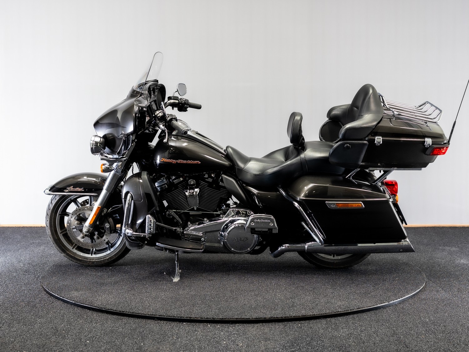 HARLEY-DAVIDSON FLHTK Ultra Limited