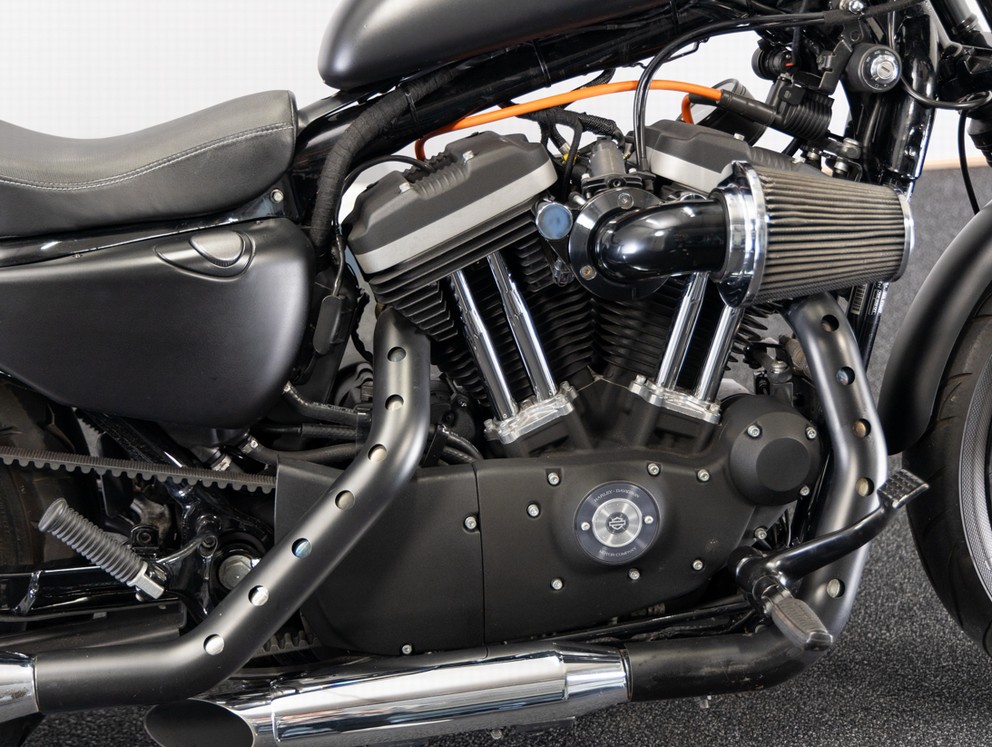 HARLEY-DAVIDSON XL 883N IRON