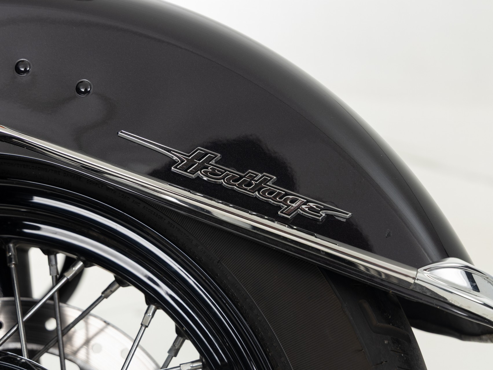 HARLEY-DAVIDSON FLHCS Heritage Classic 114