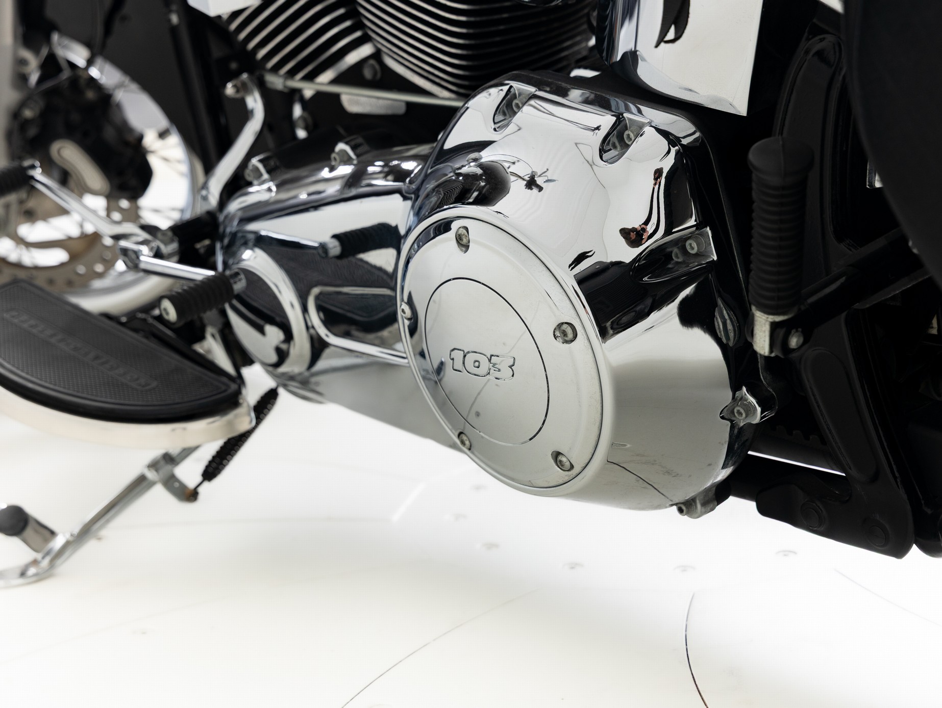 HARLEY-DAVIDSON FLHC Heritage Classic