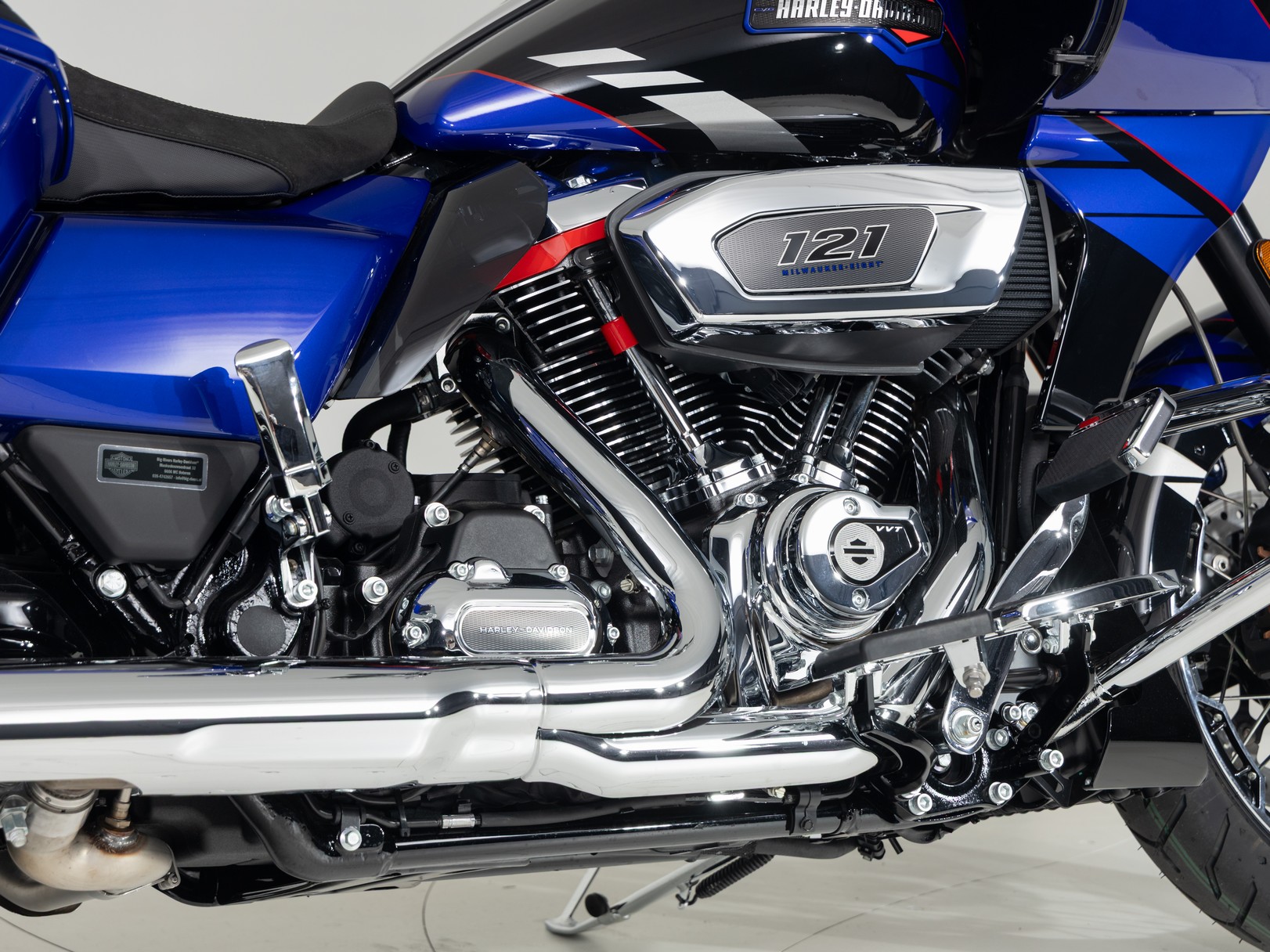 HARLEY-DAVIDSON FLTRXSE CVO Road Glide Solid C
