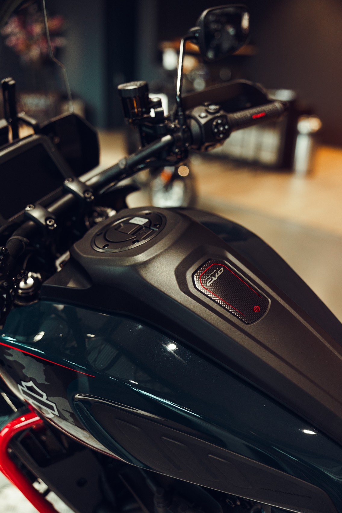 HARLEY-DAVIDSON RA1250SE Pan America CVO Solid
