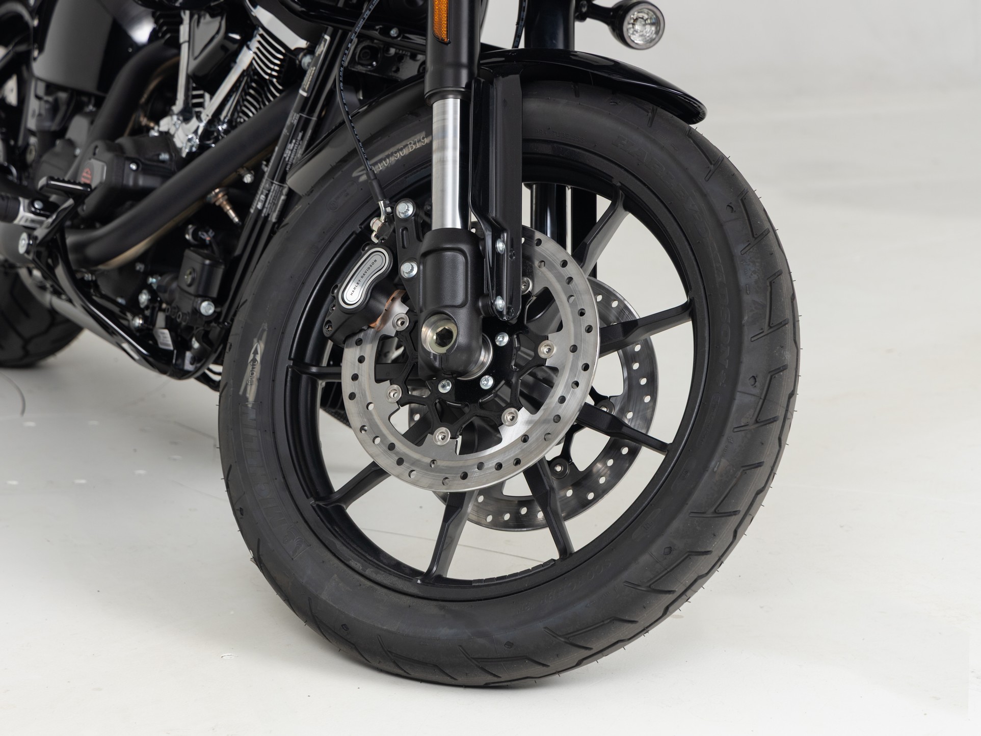 HARLEY-DAVIDSON FXLRST Low Rider ST Custom Col