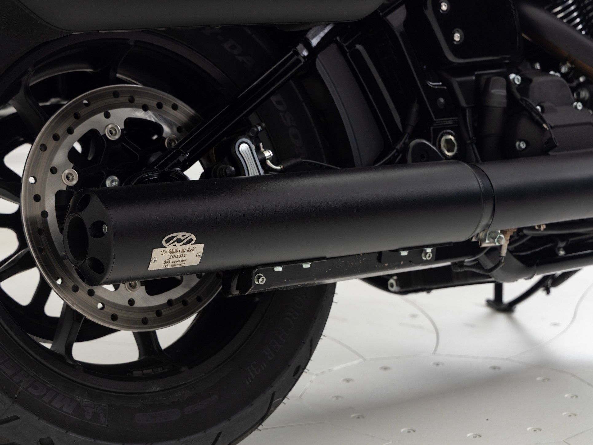 HARLEY-DAVIDSON FXLRS Low Rider S Solid Colour