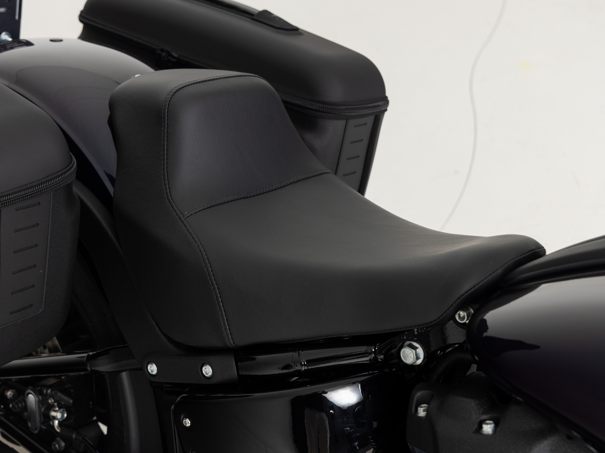 HARLEY-DAVIDSON FXLRS Low Rider S Solid Colour