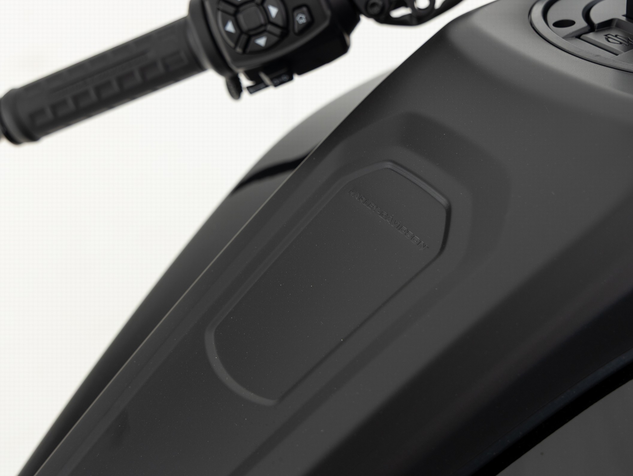 HARLEY-DAVIDSON RA1250ST Vivid Black