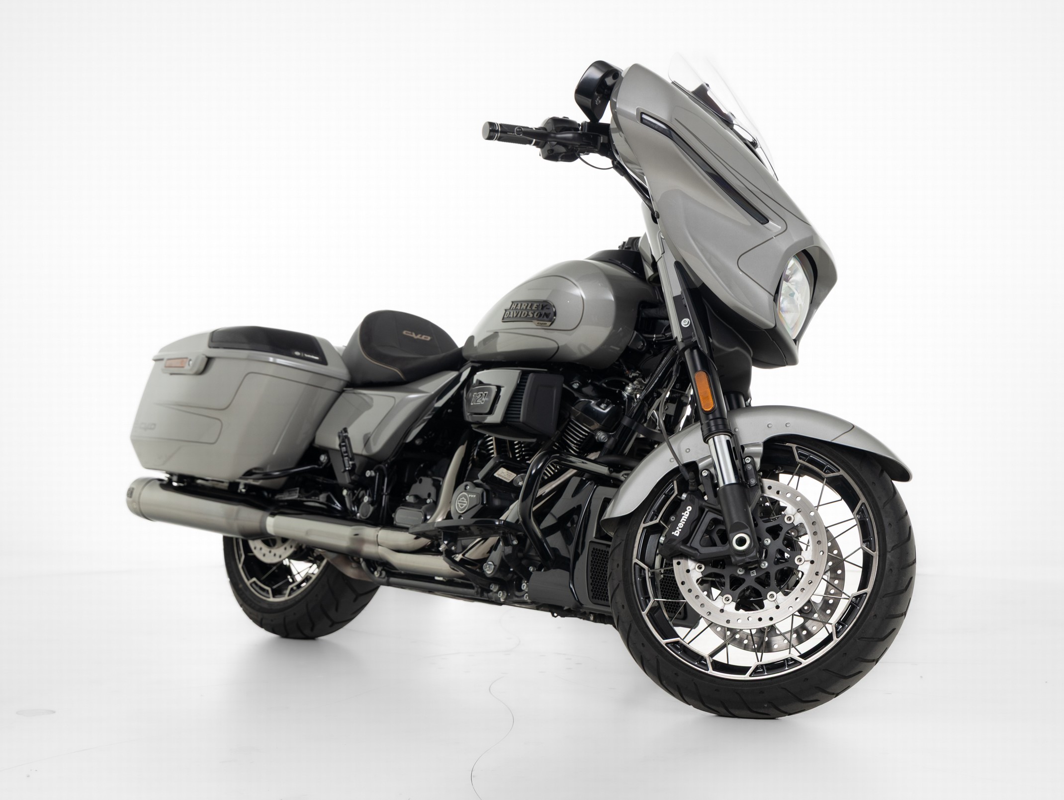 HARLEY-DAVIDSON FLHXSE CVO Street Glide