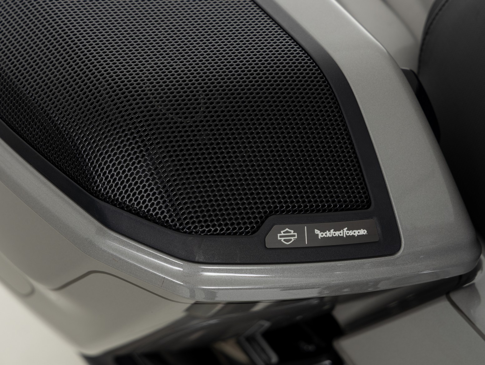 HARLEY-DAVIDSON FLHXSE CVO Street Glide