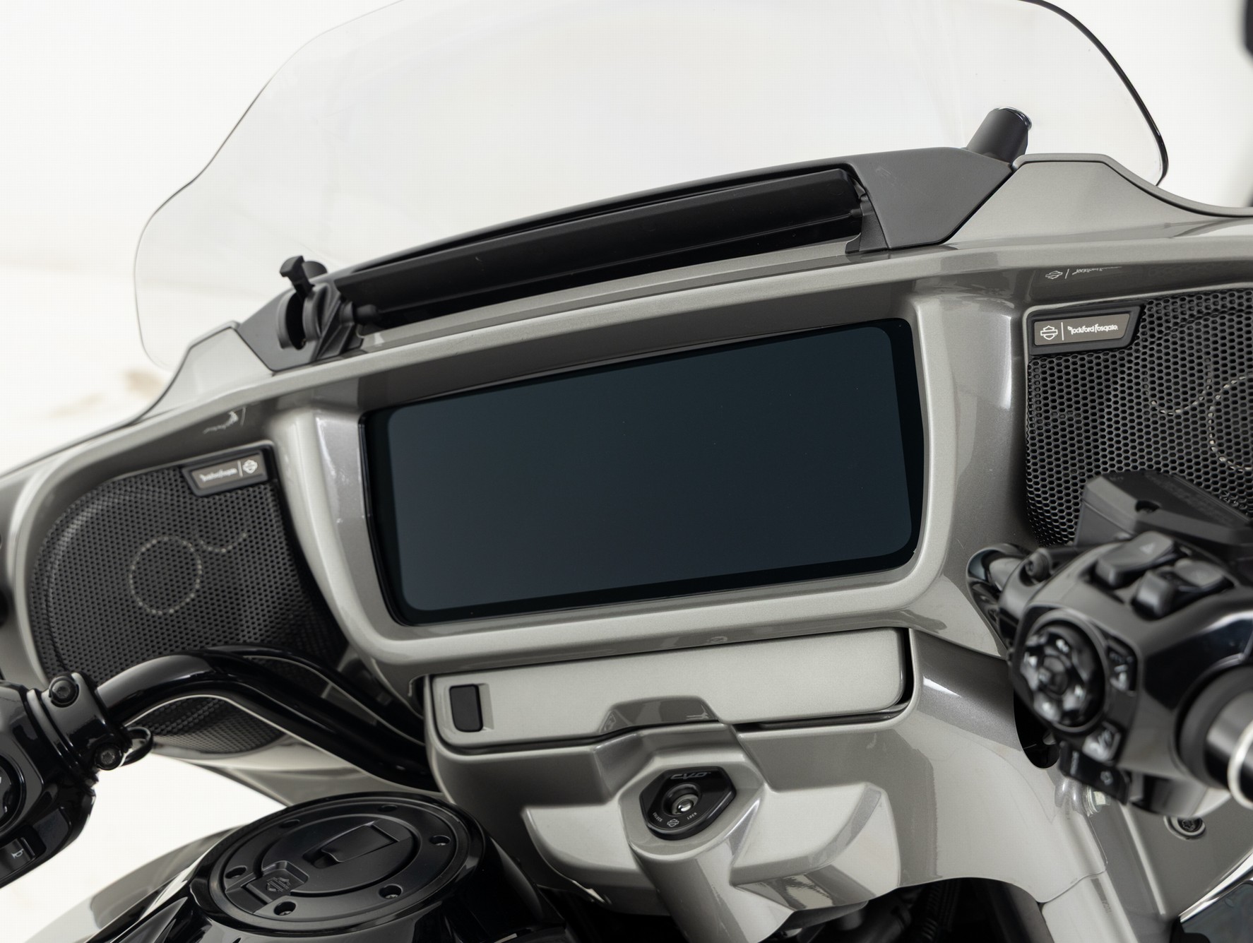 HARLEY-DAVIDSON FLHXSE CVO Street Glide