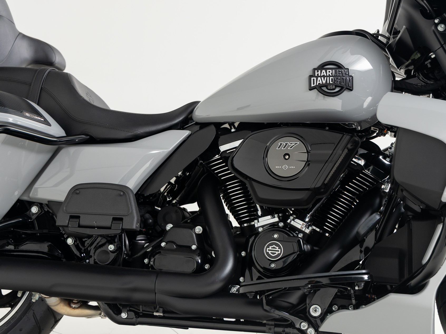 HARLEY-DAVIDSON - FLHXU Street Glide Ultra Black