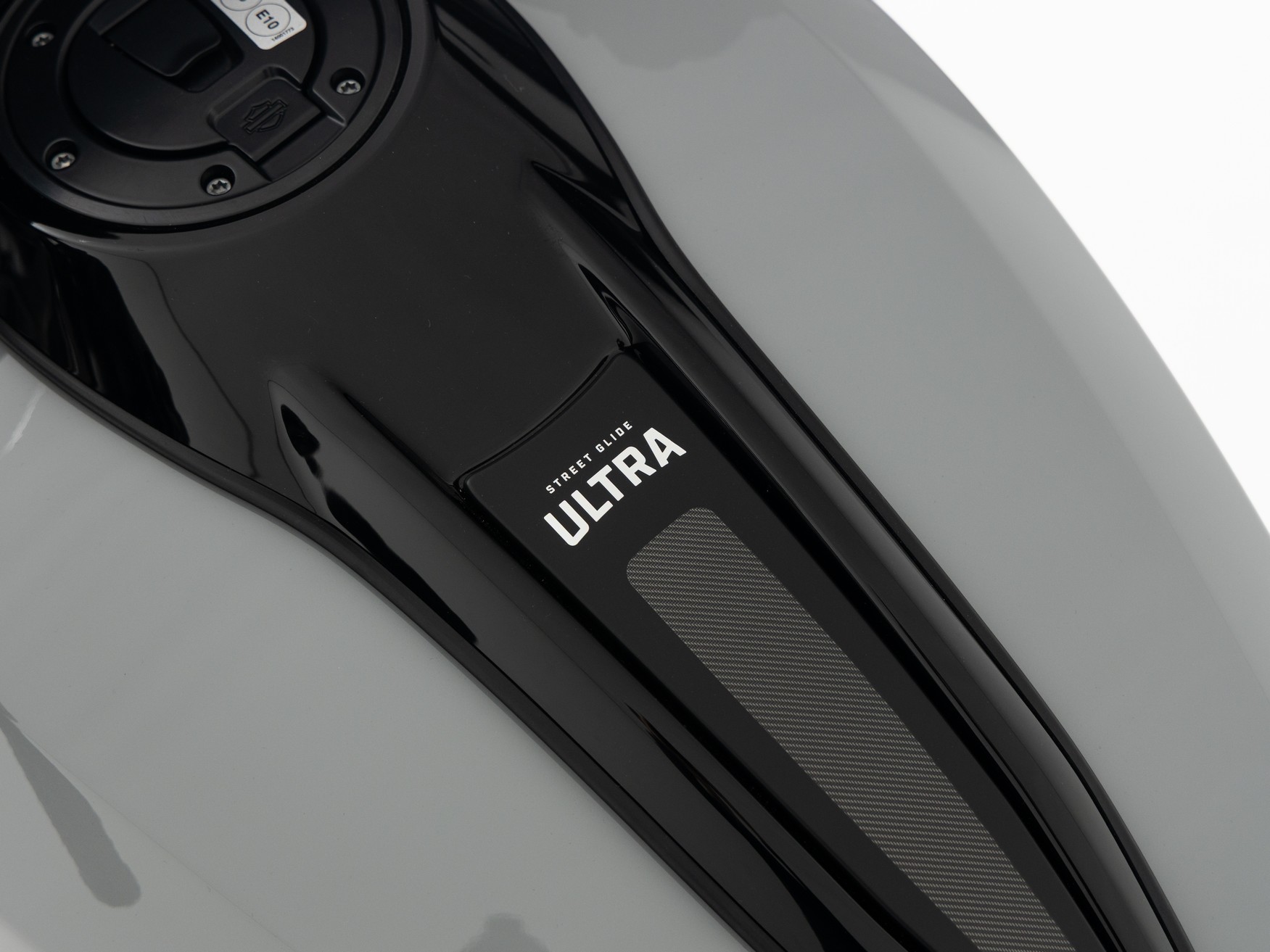 HARLEY-DAVIDSON - FLHXU Street Glide Ultra Black