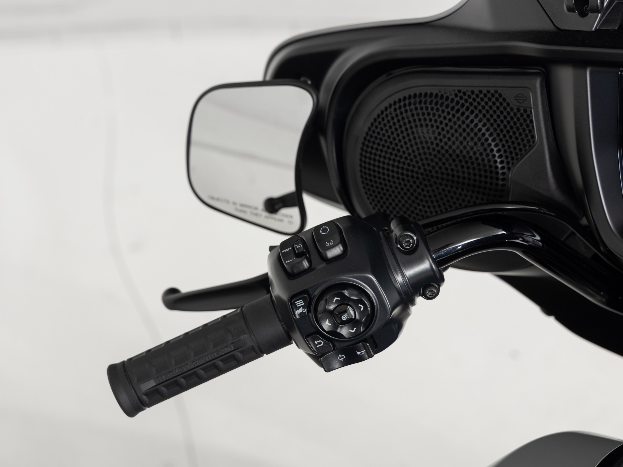 HARLEY-DAVIDSON FLHX Street Glide Black trim -