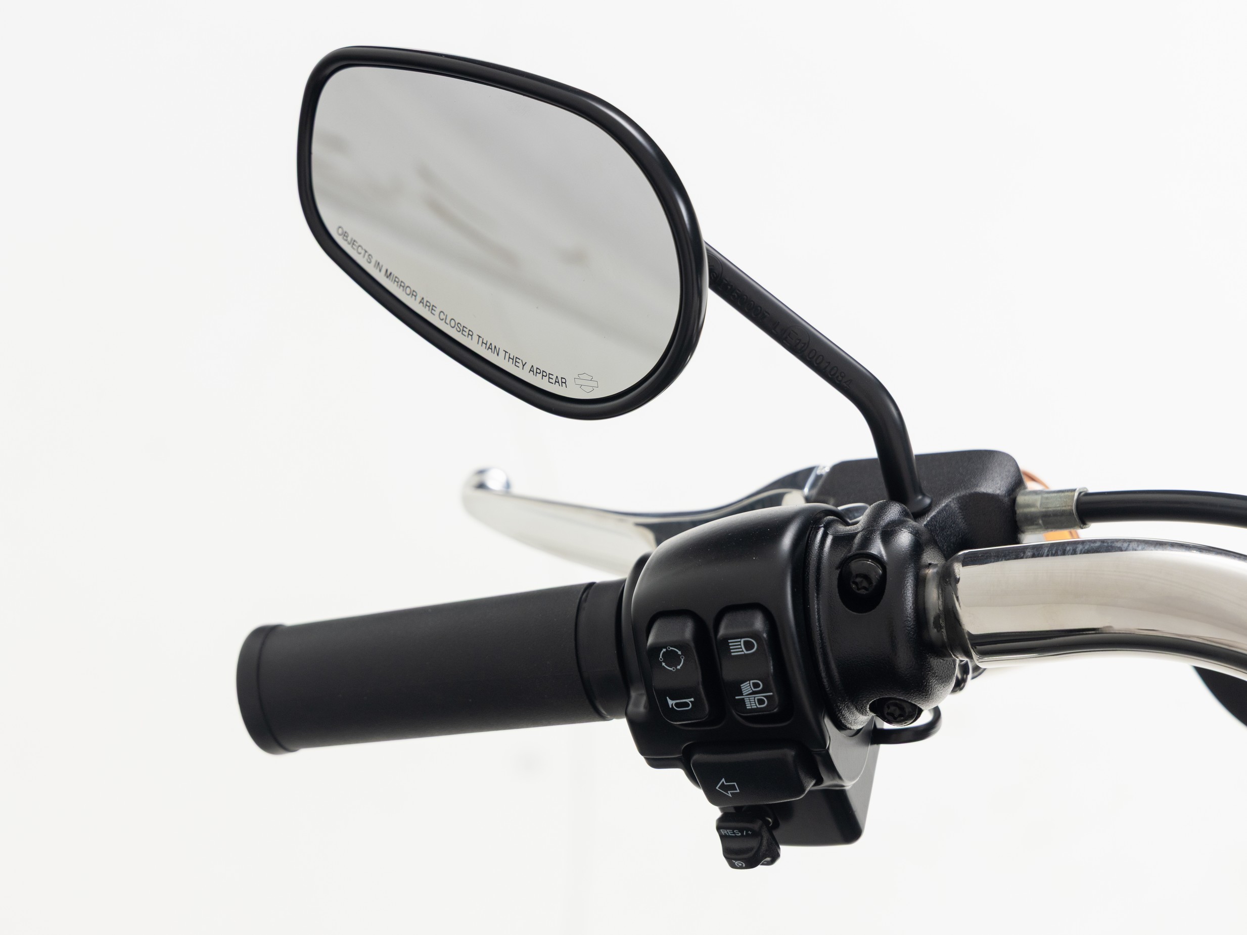 HARLEY-DAVIDSON FLSB Sport Glide Vivid Black