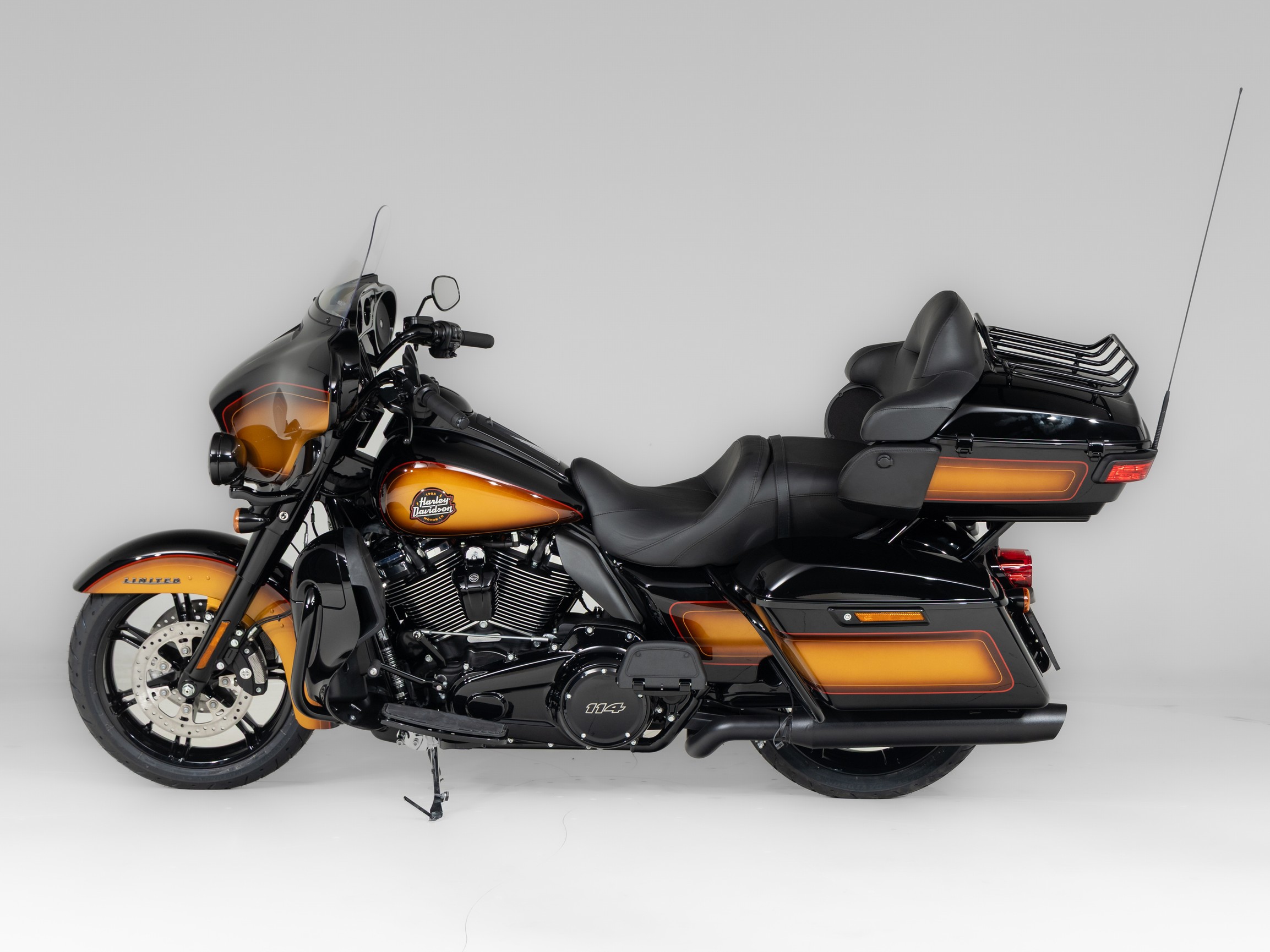 HARLEY-DAVIDSON FLHTK Ultra Limited Custom Col