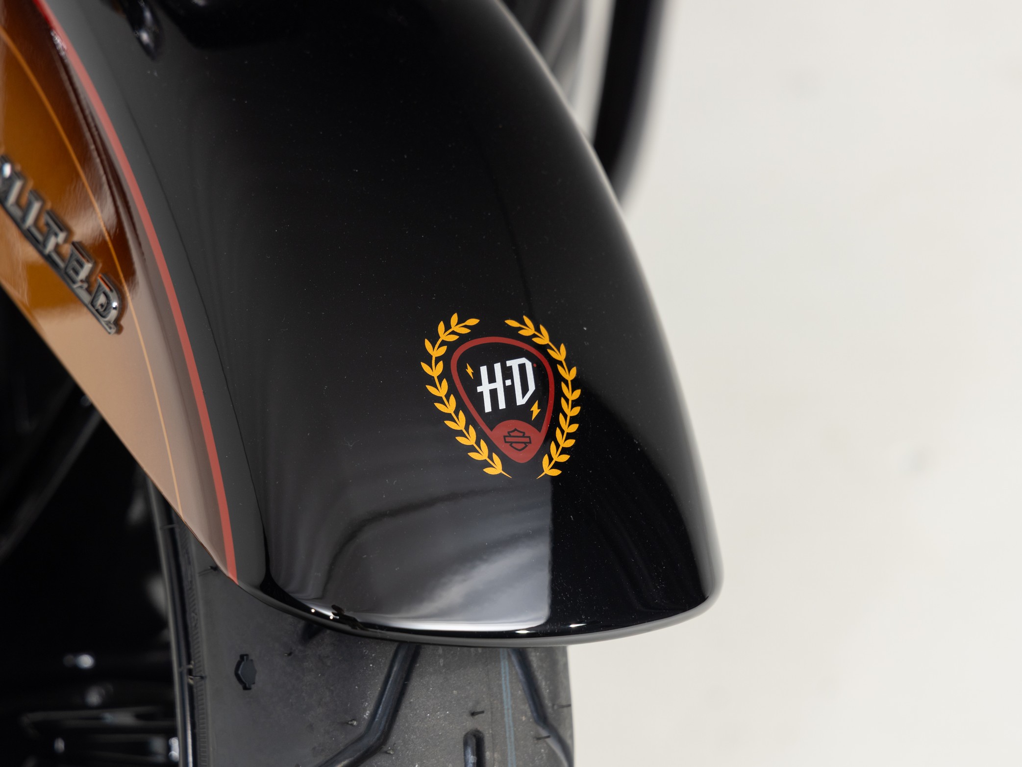 HARLEY-DAVIDSON FLHTK Ultra Limited Custom Col