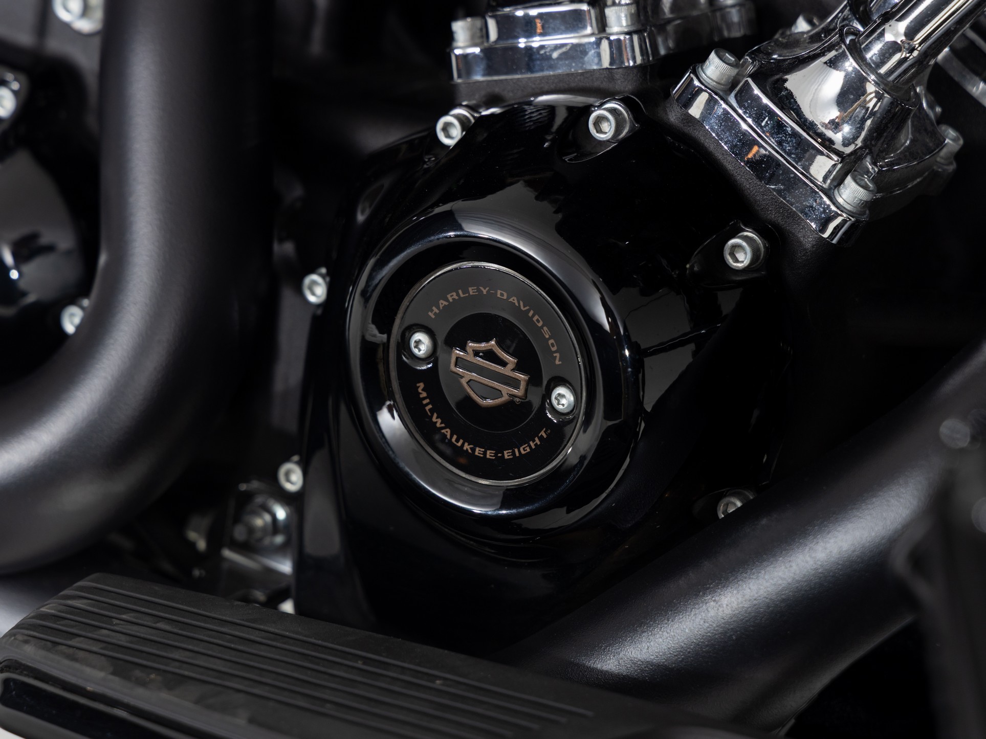 HARLEY-DAVIDSON FLHXST Street Glide ST