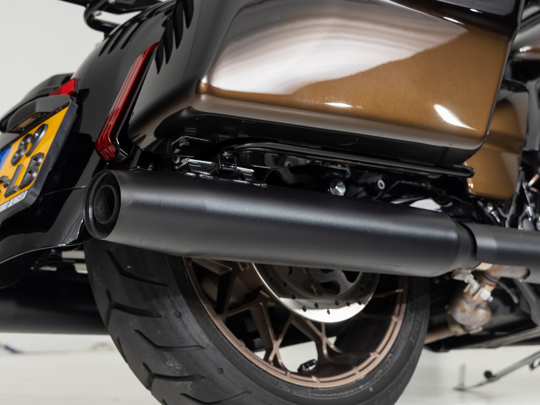 HARLEY-DAVIDSON FLHXST Street Glide ST