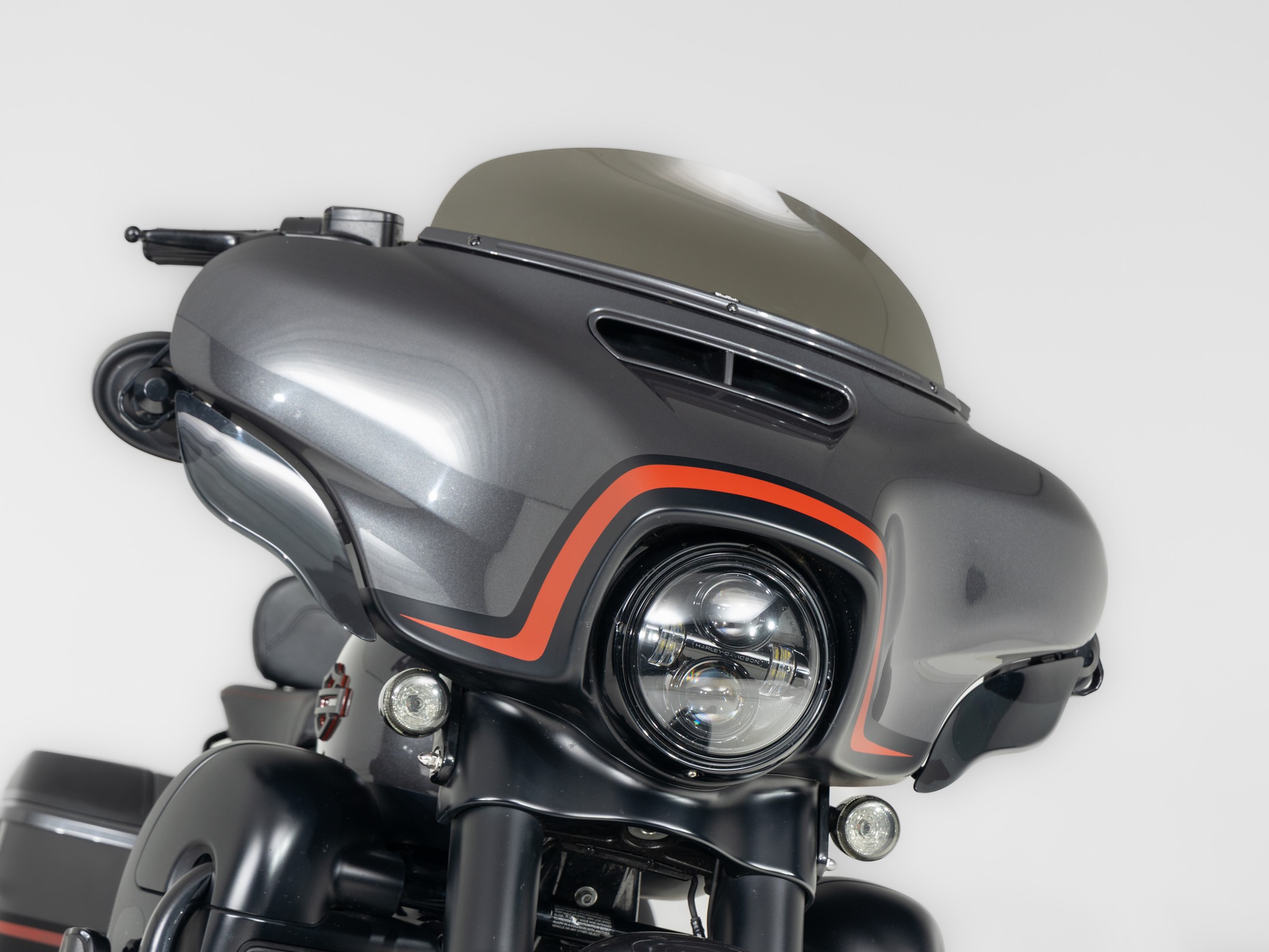 HARLEY-DAVIDSON FLHXSE CVO Street Glide