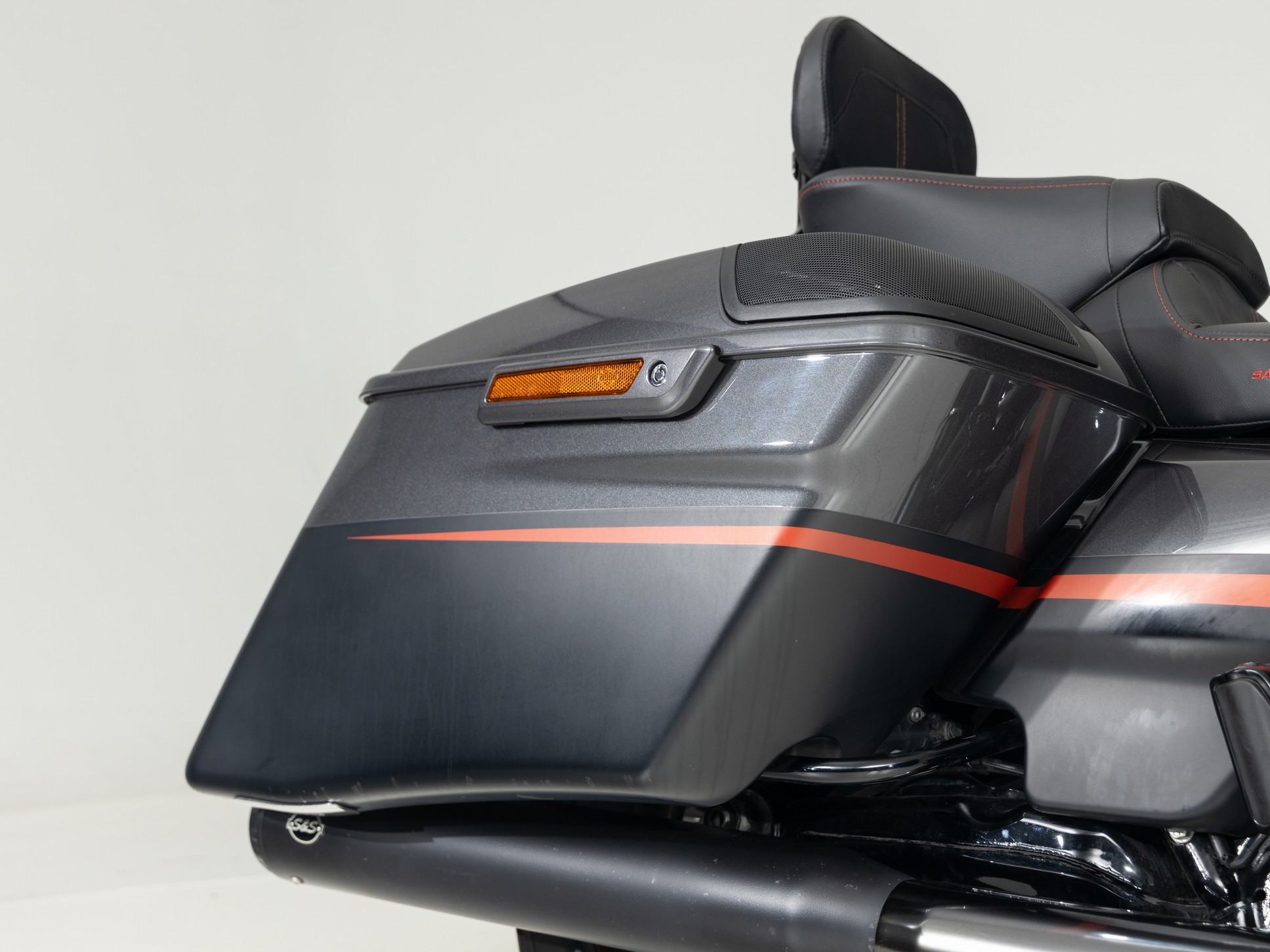 HARLEY-DAVIDSON FLHXSE CVO Street Glide