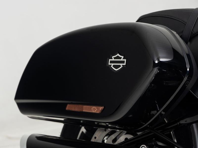 HARLEY-DAVIDSON - FLSB Sport Glide Vivid Black