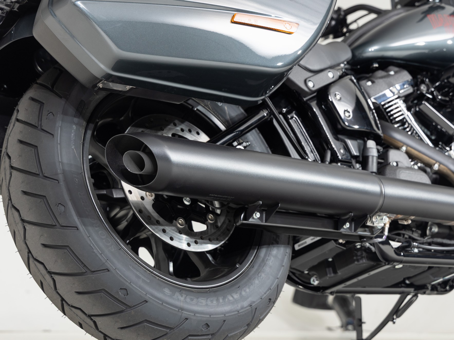 HARLEY-DAVIDSON FXLRST Softail Low Rider ST