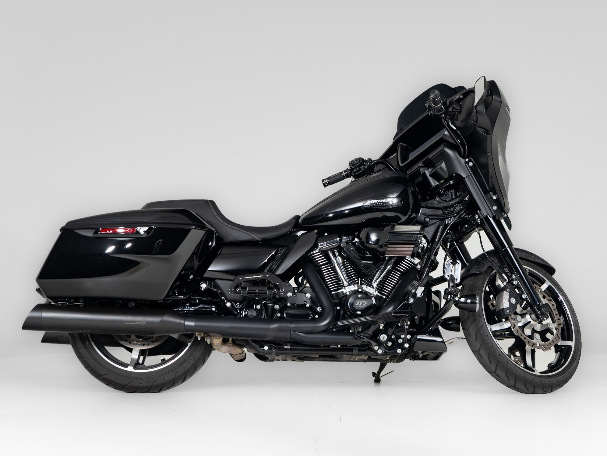 HARLEY-DAVIDSON - FLHX Street Glide