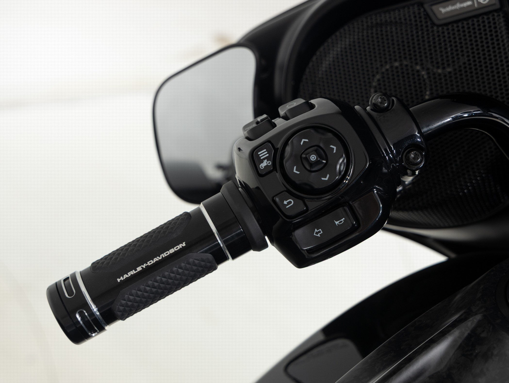 HARLEY-DAVIDSON - FLHX Street Glide