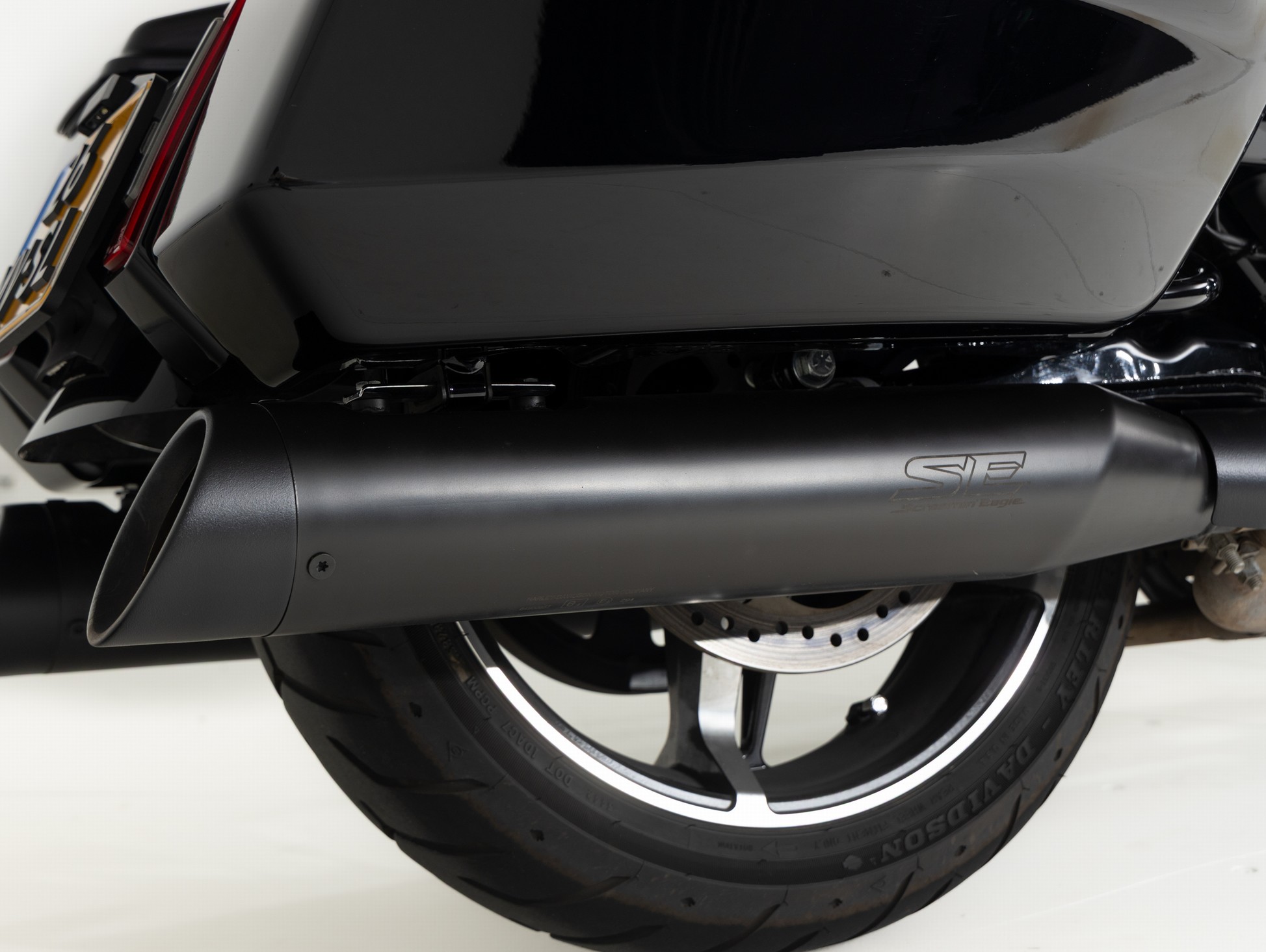 HARLEY-DAVIDSON - FLHX Street Glide
