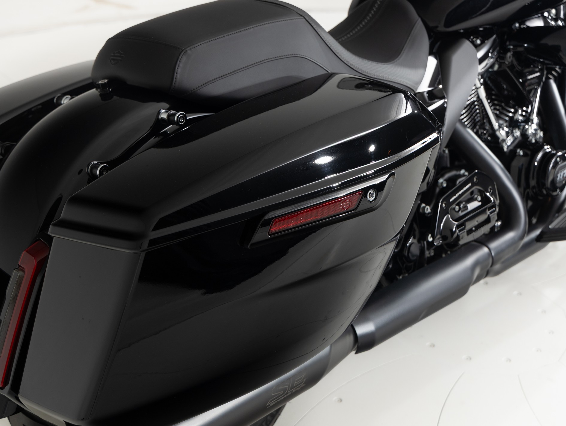 HARLEY-DAVIDSON - FLHX Street Glide