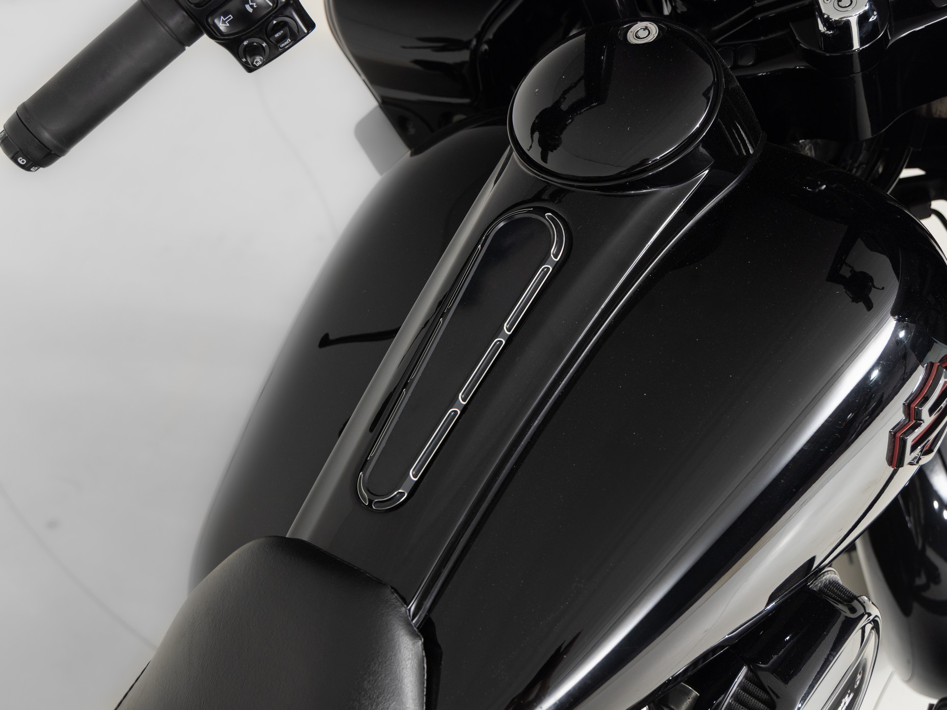 HARLEY-DAVIDSON ROAD GLIDE SPECIAL