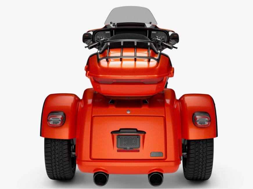 HARLEY-DAVIDSON FLHLTSE CVO Color