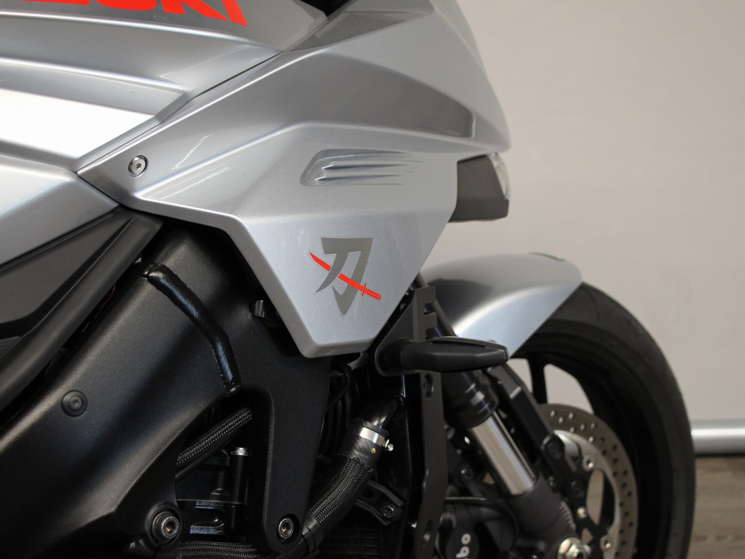 SUZUKI - GSX-S 1000 KATANA