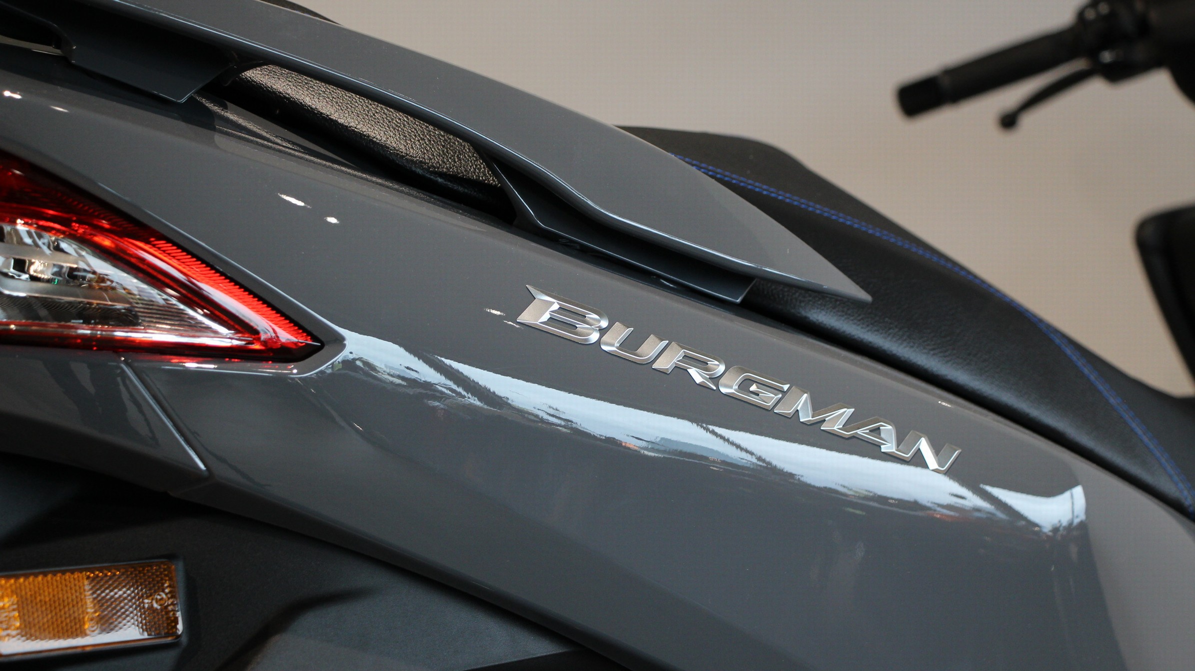 SUZUKI - BURGMAN 400