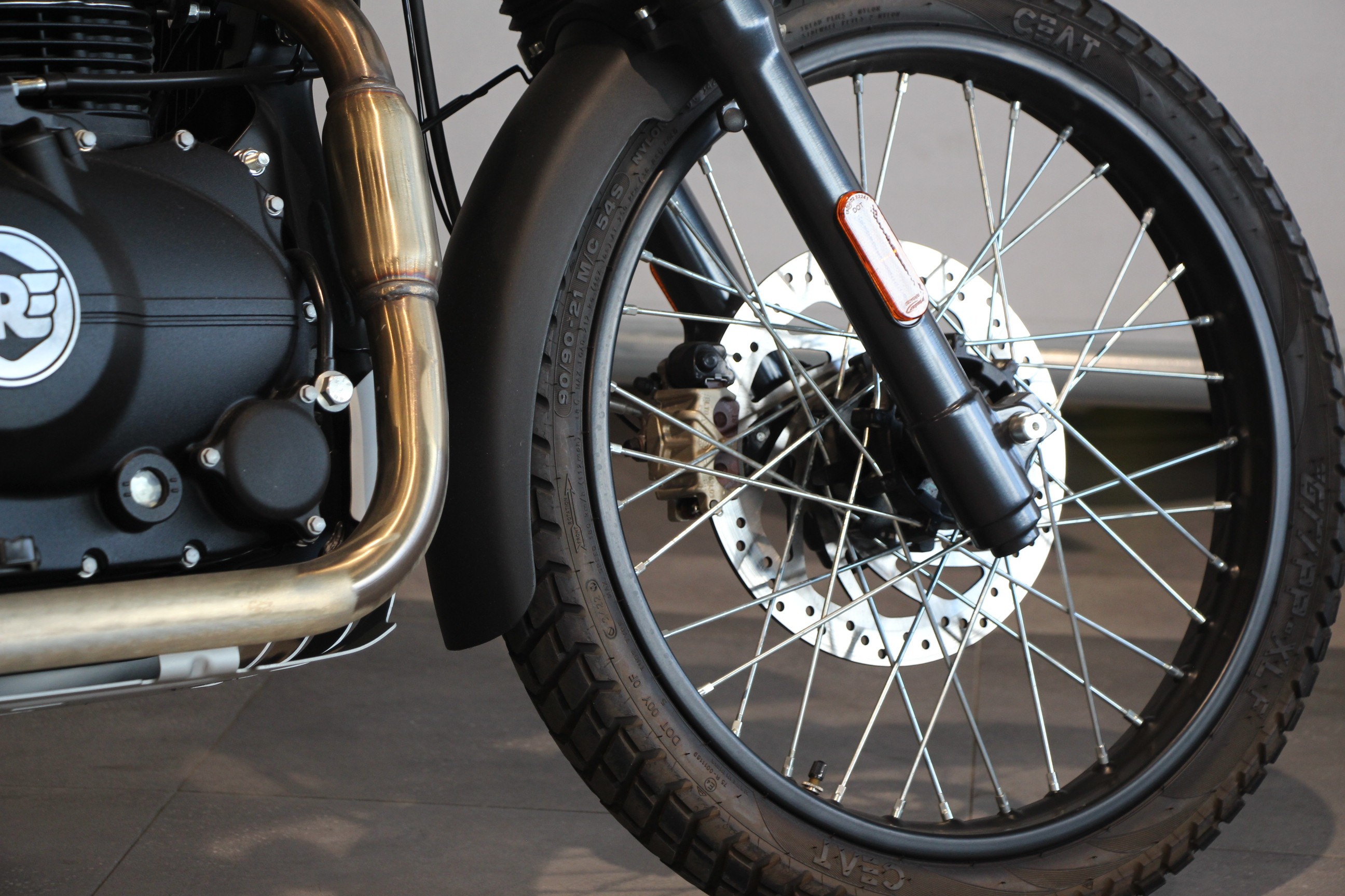 ROYAL-ENFIELD - HIMALAYAN