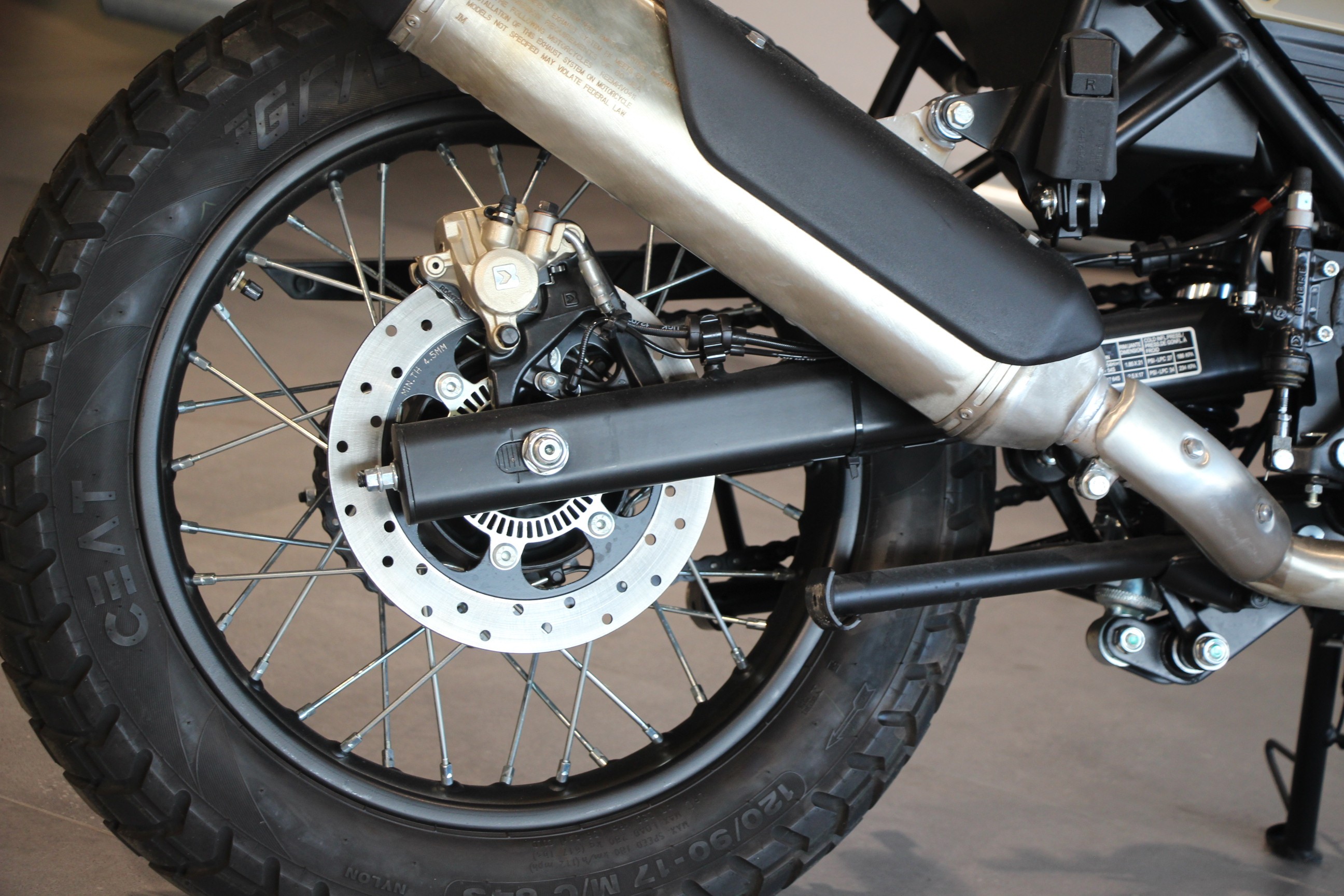 ROYAL-ENFIELD - HIMALAYAN