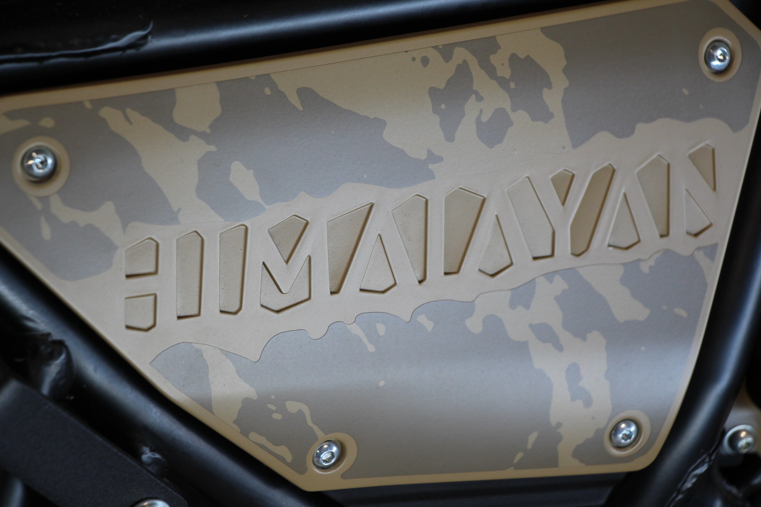 ROYAL-ENFIELD - HIMALAYAN
