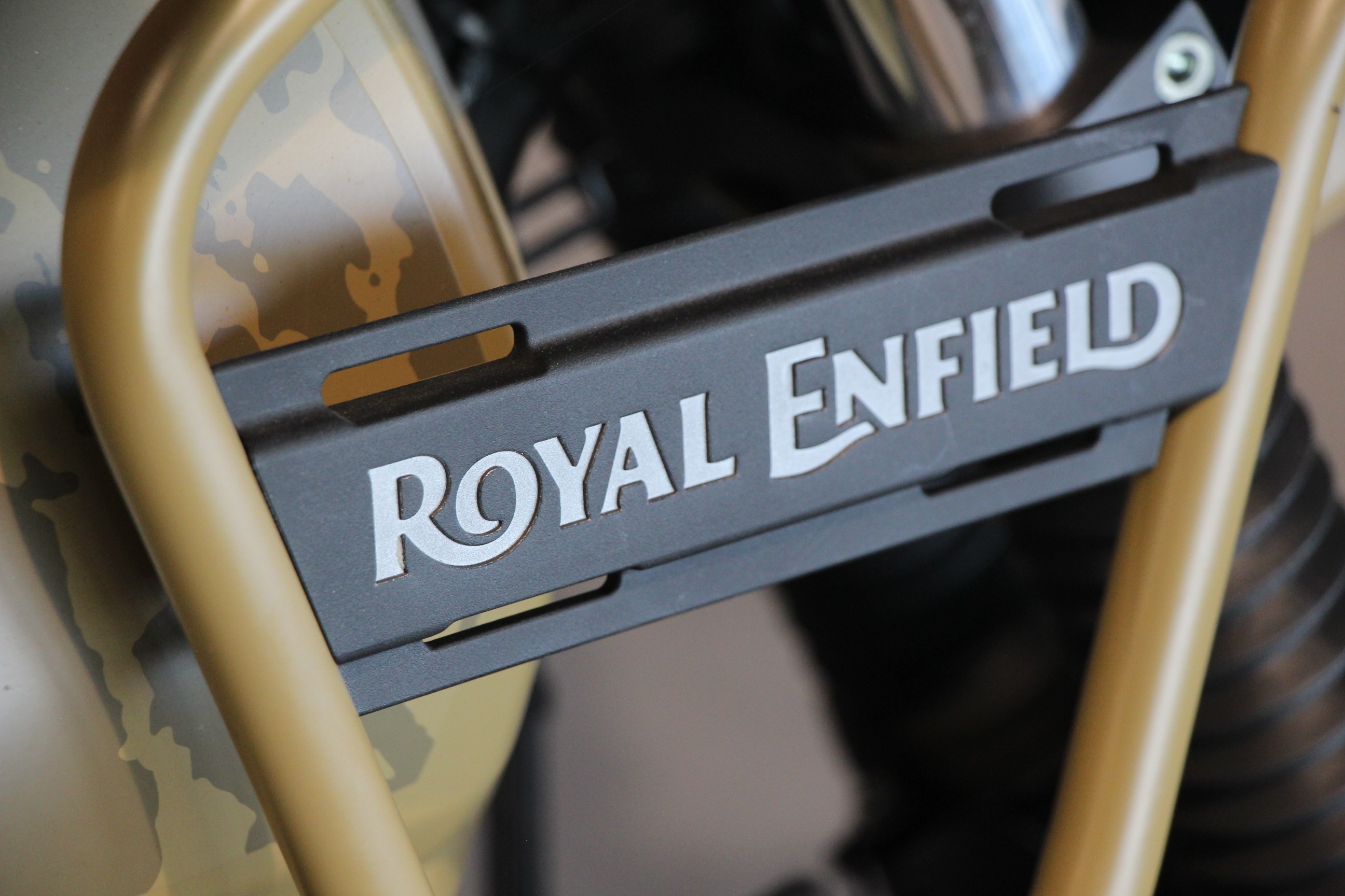 ROYAL-ENFIELD - HIMALAYAN
