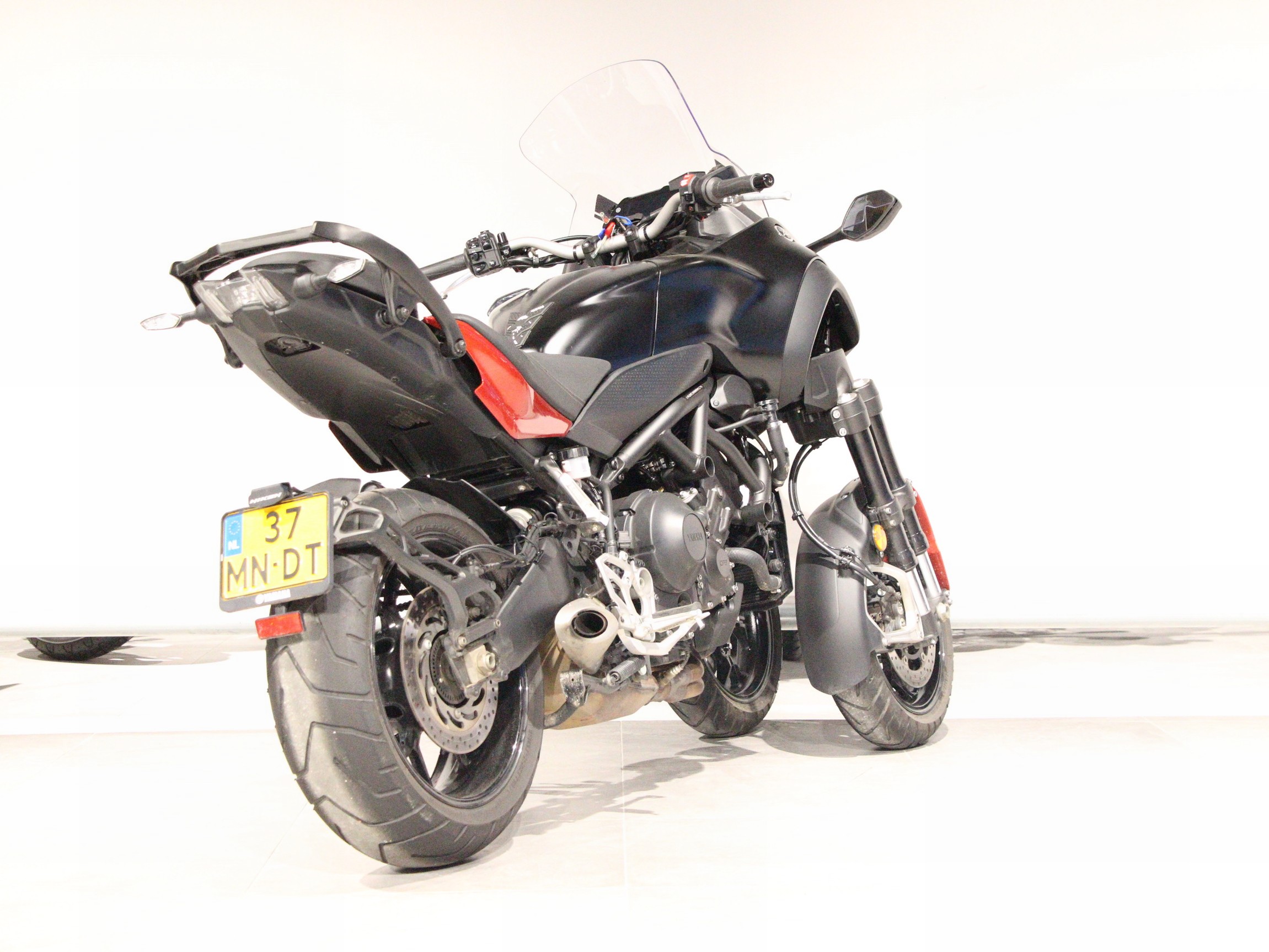 YAMAHA - Niken gt BTW MOTOR !!!