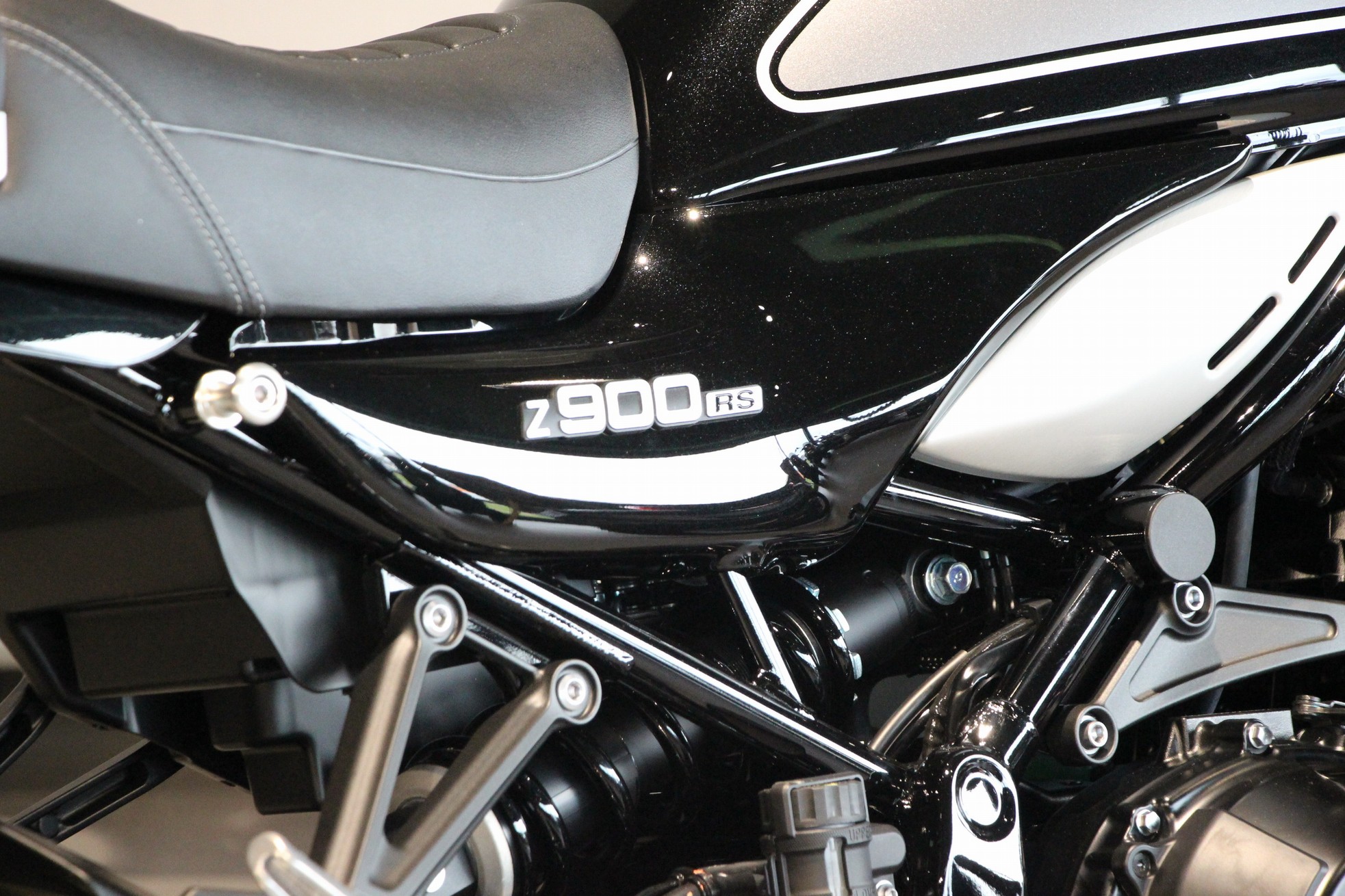 KAWASAKI - Z 900 RS