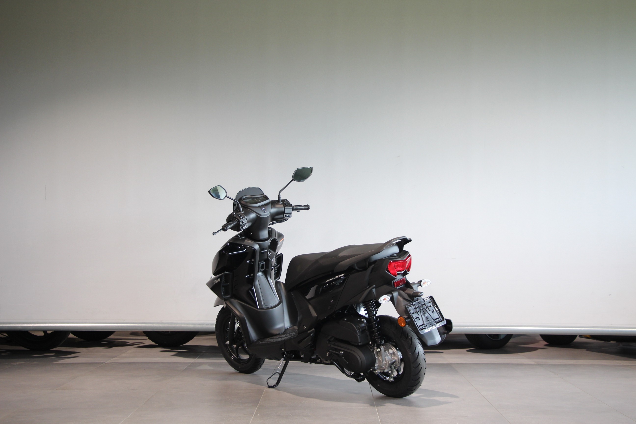 YAMAHA - RAYZR