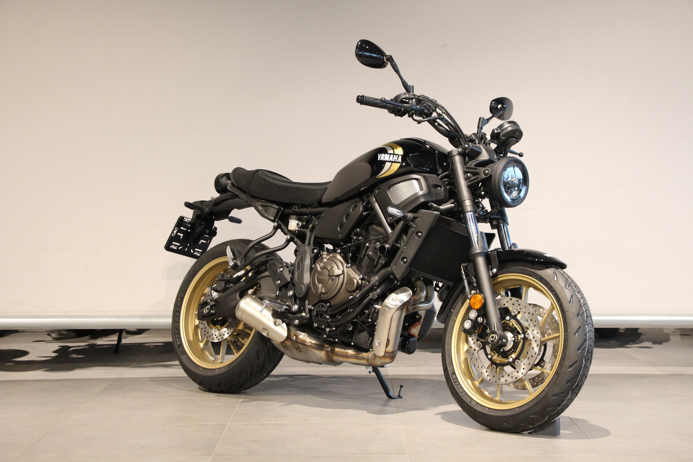 YAMAHA - XSR 700 ABS