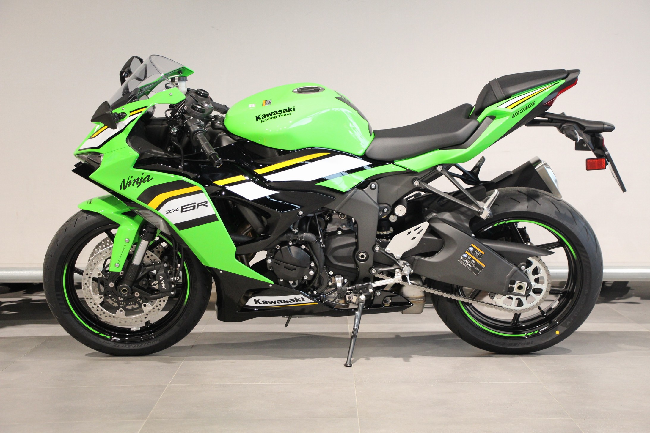 KAWASAKI - ZX-6 R